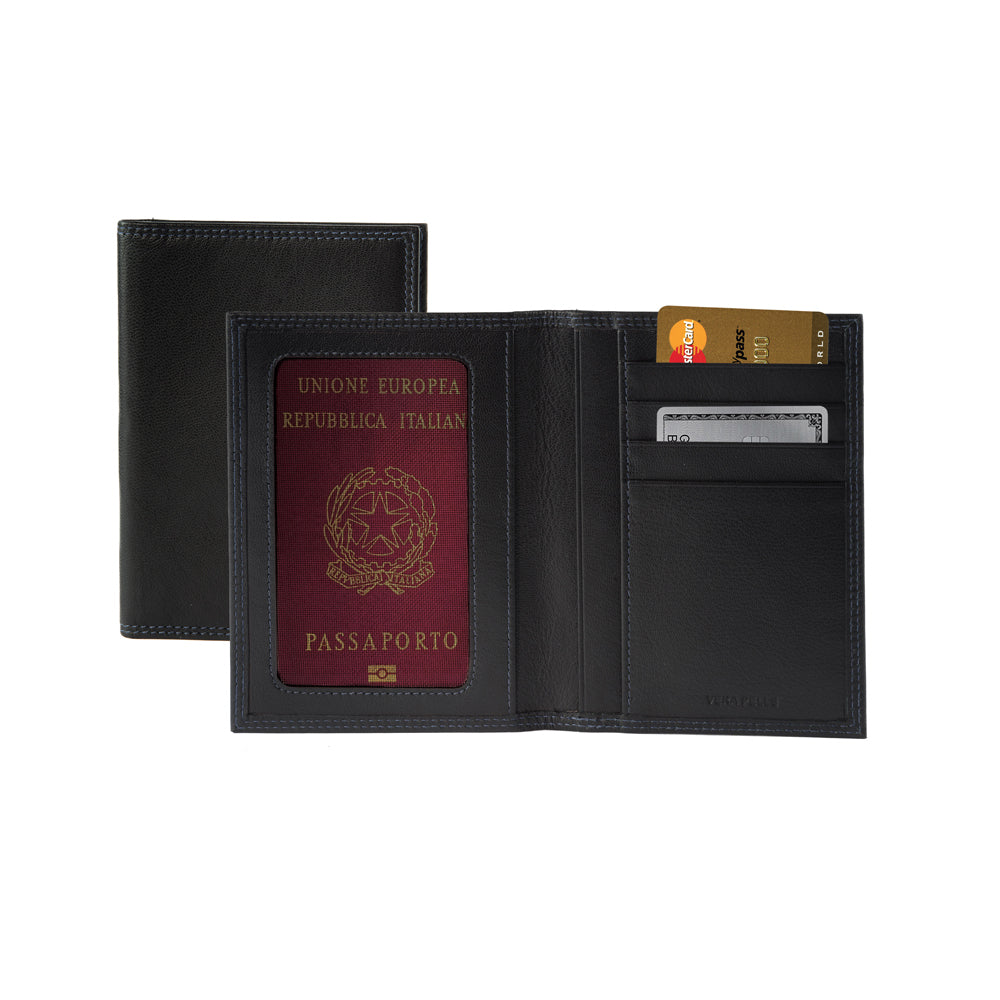 K10222AB | Document Holder + Passport in genuine full-grain leather, with light grain. Black color. Size when closed: 10 x 14 x 1 cm - Packaging: hard bottom/cover Gift Box